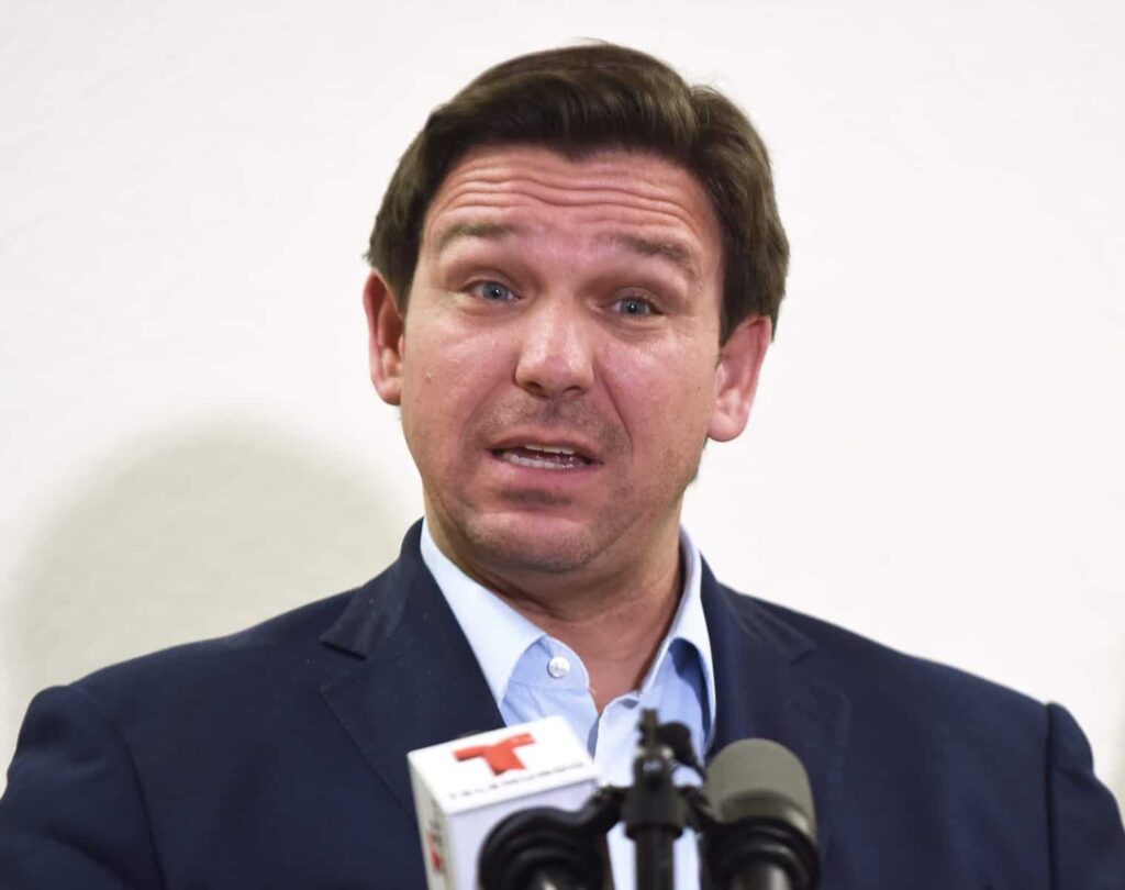 DeSantis Grosses Out Staffers By Eating Chocolate Pudding With His Fingers