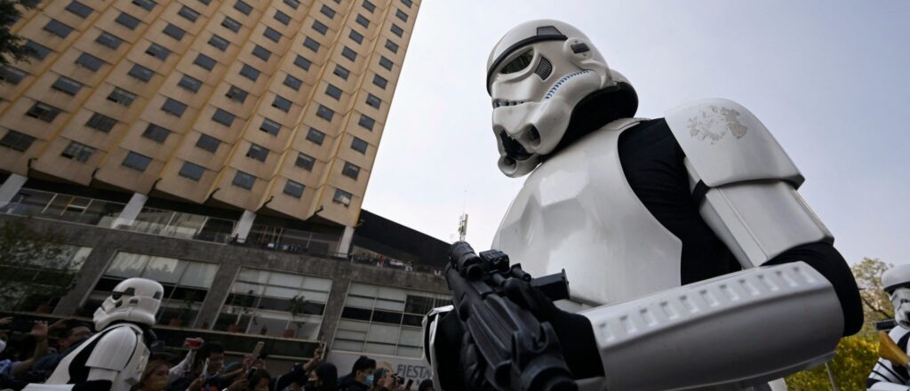 MEXICO-STAR WARS-FANS-PARADE