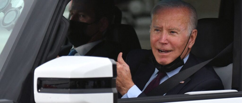 US-POLITICS-BIDEN-AUTOMOBILE-ENVIRONMENT-GM-ENERGY
