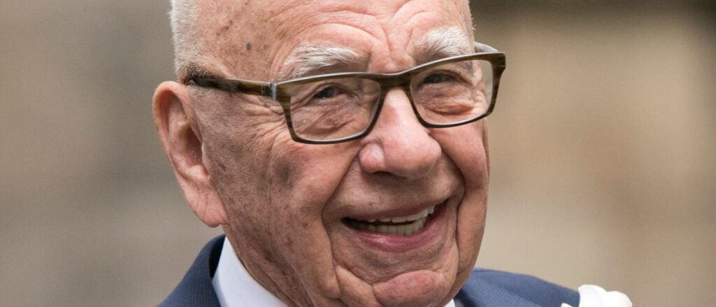 Jerry Hall Marries Media Mogul Rupert At St Brides Church