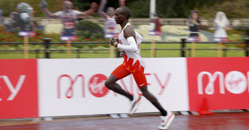How Fast Is Eliud Kipchoge? This Treadmill Keeps His Pace
