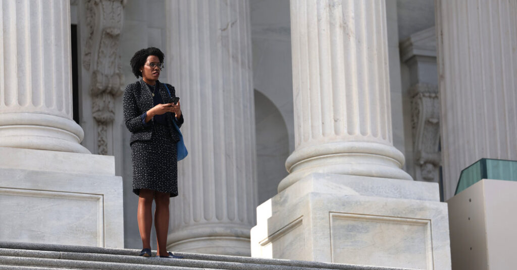 How Rep. Lauren Underwood Helps Carry Jackie Robinson’s Legacy