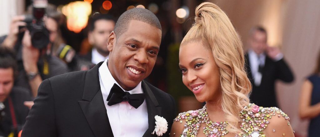 "China: Through The Looking Glass" Costume Institute Benefit Gala - Alternative Views