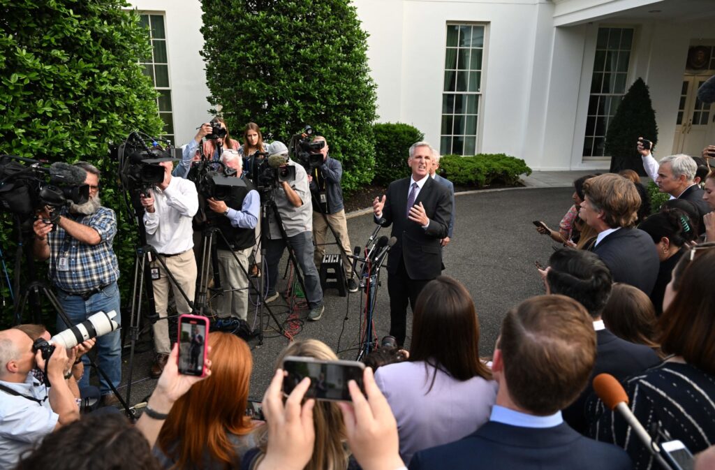 US-POLITICS-ECONOMY-DEBT-BIDEN-MCCARTHY