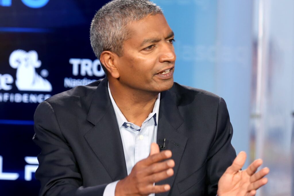 FL, DKS, CTLT, OXY & more