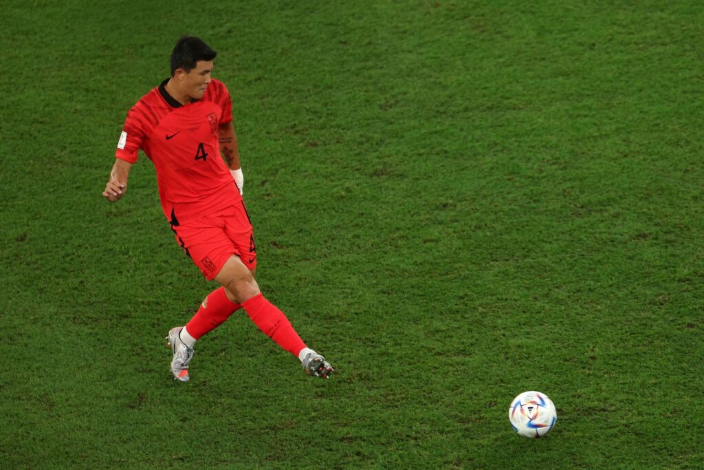 Jerome Rothen has criticised PSG for their pursuit of Bernardo Silva.