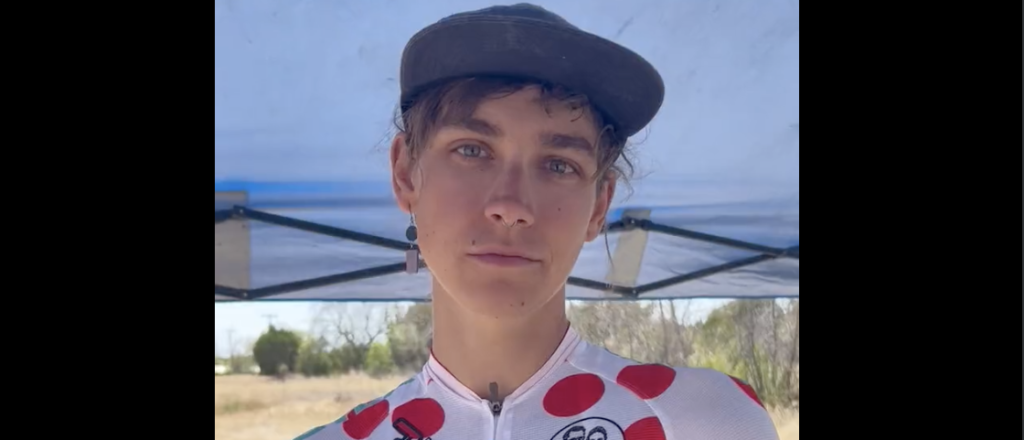 Public/Screenshot/Twitter — User: RebeccaReza