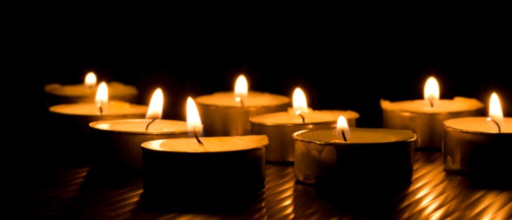 Candles,That,Are,Lit,In,The,Dark