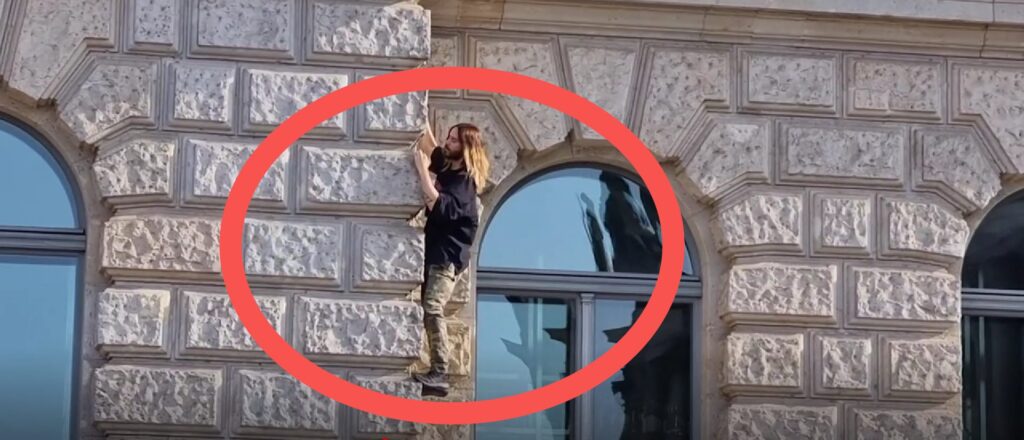 Jared Leto scales stone wall of hotel in Berlin, YouTube, Whoopsee