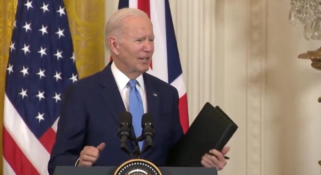 Poll Finds Overwhelming Majority of Voters Say FBI Should Make Biden 'Bribery' File Public | The Gateway Pundit | by Mike LaChance