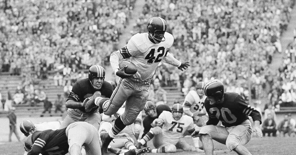 C.R. Roberts, Scoring Sensation in Milestone Game, Dies at 87