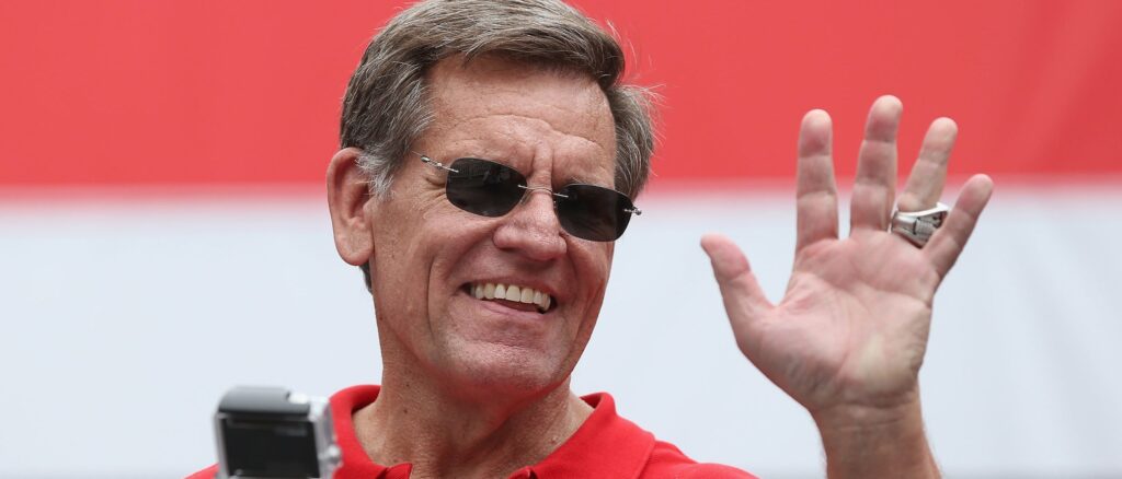 Owner and Chairman Rocky Wirtz of the Chicago Blackhawks speaks to the crowd during the Chicago Blackhawks Stanley Cup Championship Rally at Soldier Field on June 18, 2015 in Chicago, Illinois. (Photo by Jonathan Daniel/Getty Images)