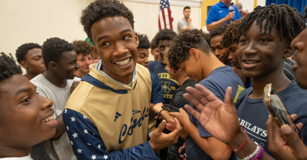 Garrett Wilson Can Be a Key to Aaron Rodgers’s Jets Success