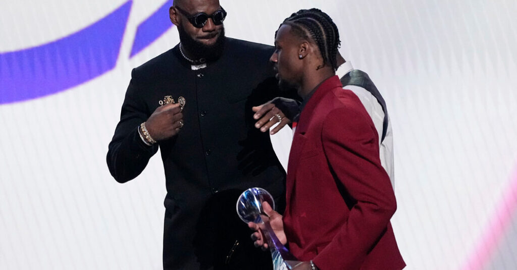 LeBron James Returns to the Court, Says His Family Is ‘Doing Great’