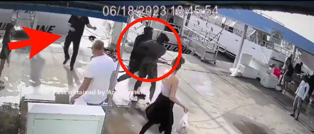 The video — tweeted out by Andy Slater of Fox — shows Tyreek Hill