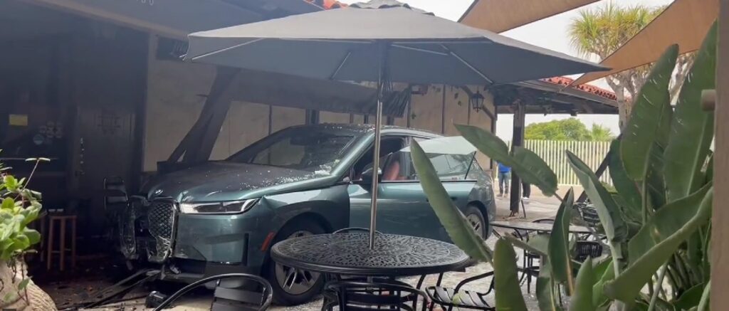 Rosanna Arquette car crash, Malibu Times, Twitter