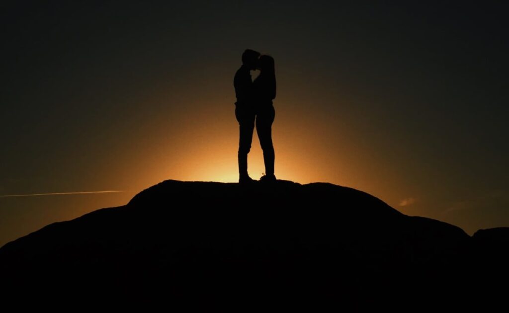 Chinese Man Ruptures Eardrum After Kissing His Girlfriend For 10 Minutes: Report