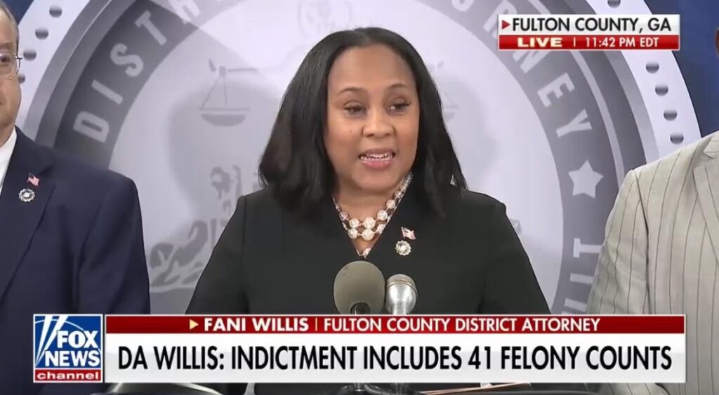 Fani Willis Gives President Trump Until Next Friday to Turn Himself In (VIDEO) | The Gateway Pundit