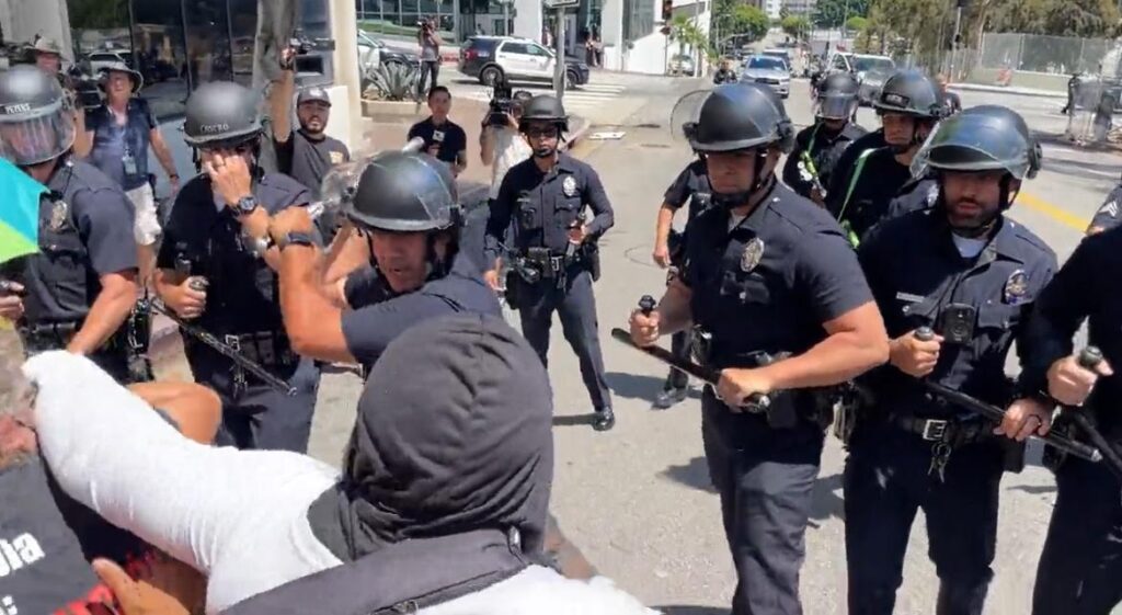 Police Manhandle Antifa Militants and Communists Blocking Pathway For Parents Protesting LGBT Curriculum for Minors in Los Angeles (VIDEO) | The Gateway Pundit