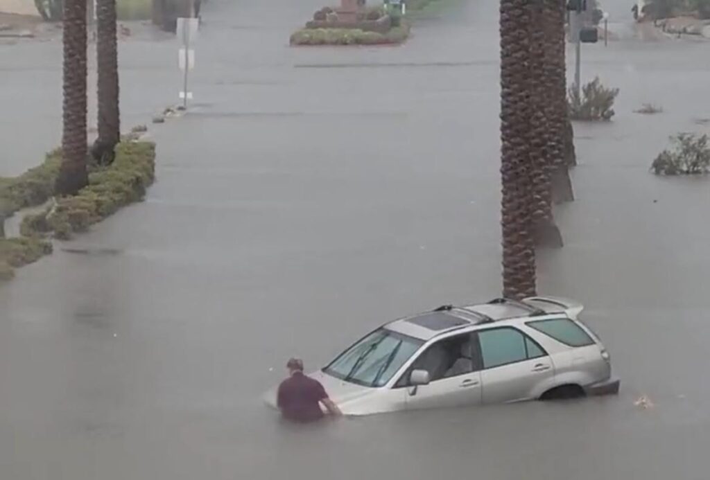 Tropical Storm Hilary Causes Massive Flooding in Palm Springs, Cars Submerged (VIDEO) | The Gateway Pundit