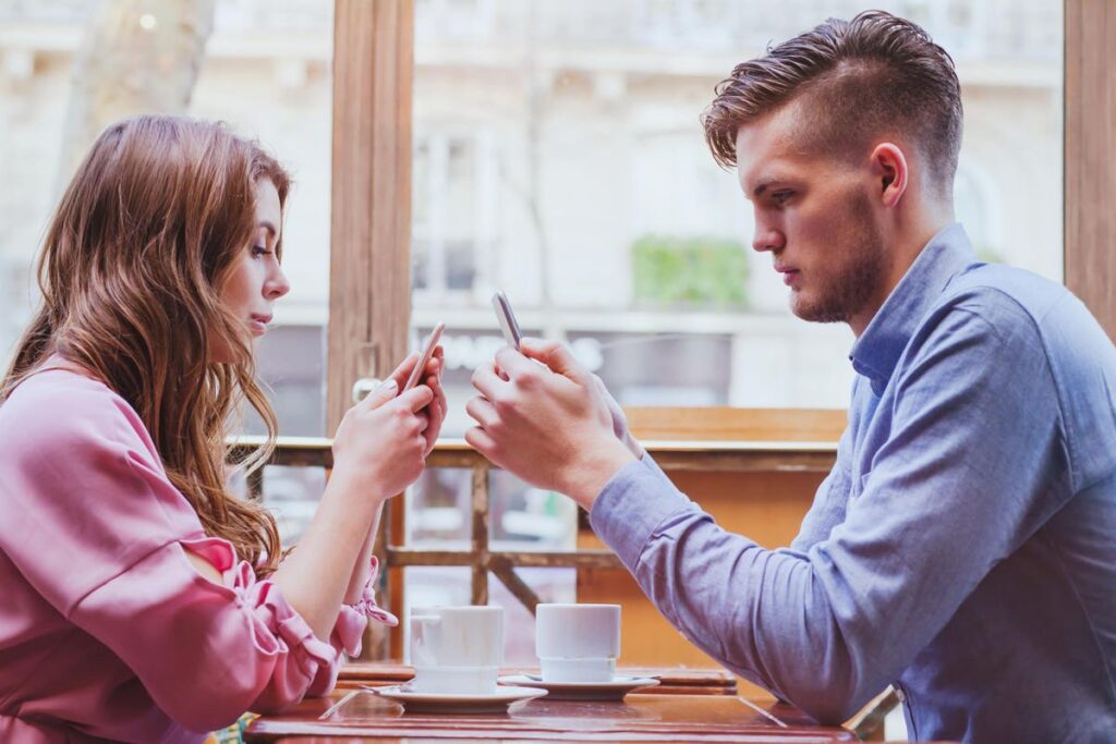 What Is ‘Phubbing’? Study Shows How Can It Hurt Your Relationships