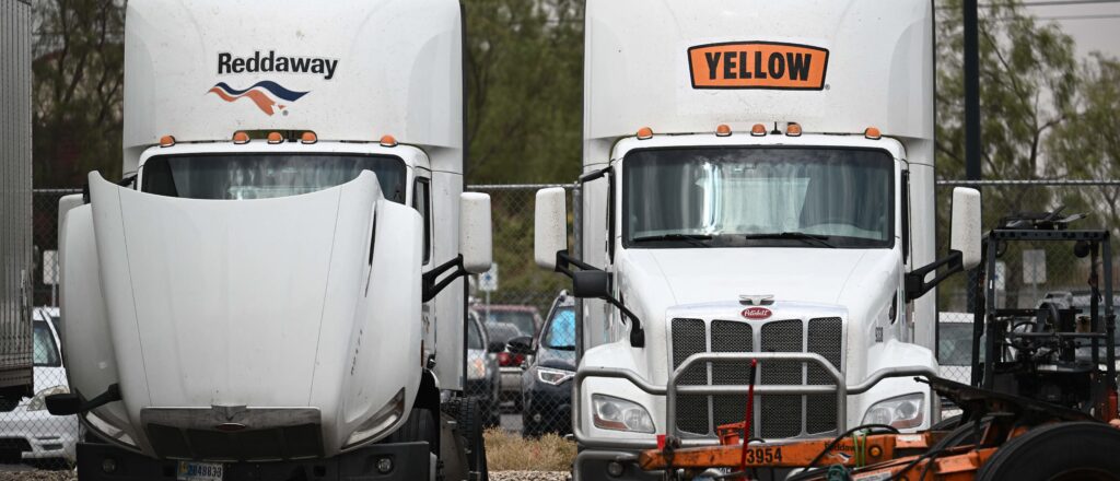 US-ECONOMY-BANKRUPTCY-TRANSPORT-YELLOW