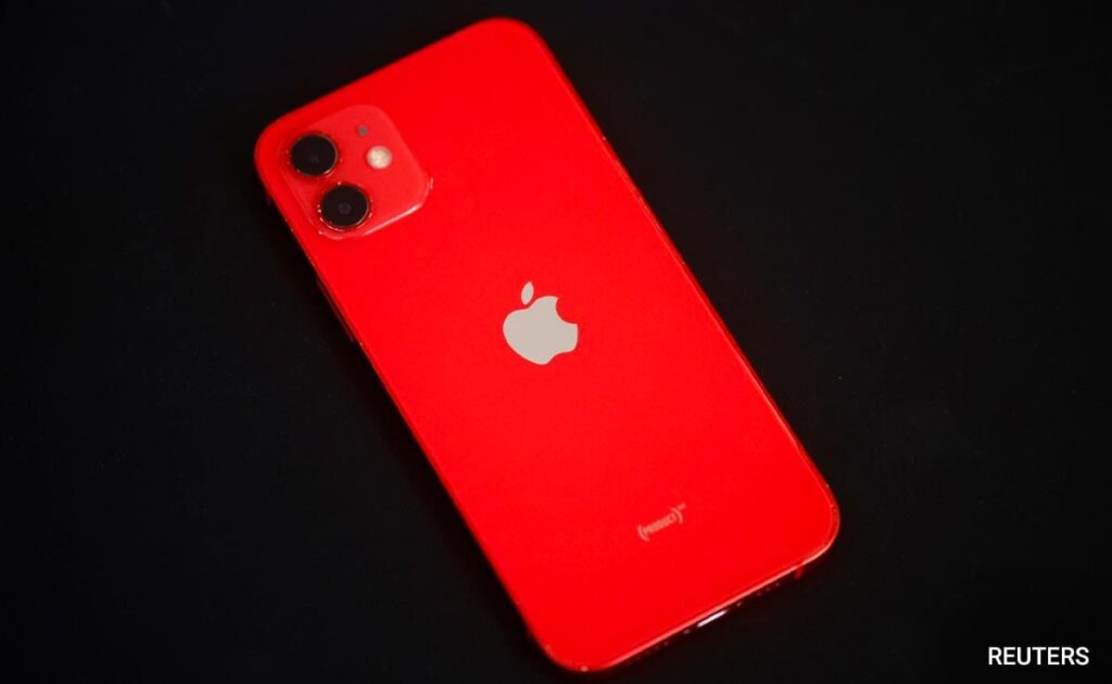 Apple Staff Asked To Stay Silent On iPhone 12 Radiation Issue: Report