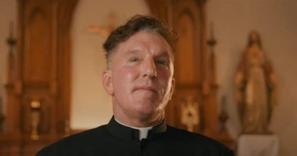 Catholic Priest Who Says “You Can’t Be Catholic and Democrat” Says “Pope Francis Is Not the Pope” | The Gateway Pundit