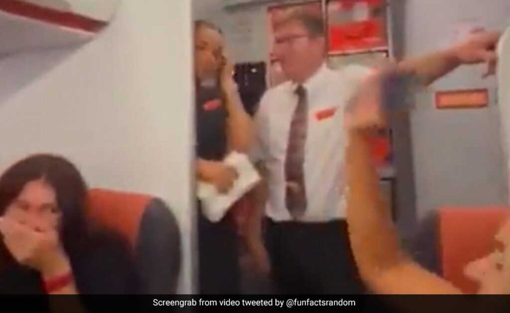Couple Caught Having Sex Inside Toilet Of EasyJet Flight In UK, Escorted Off Plane