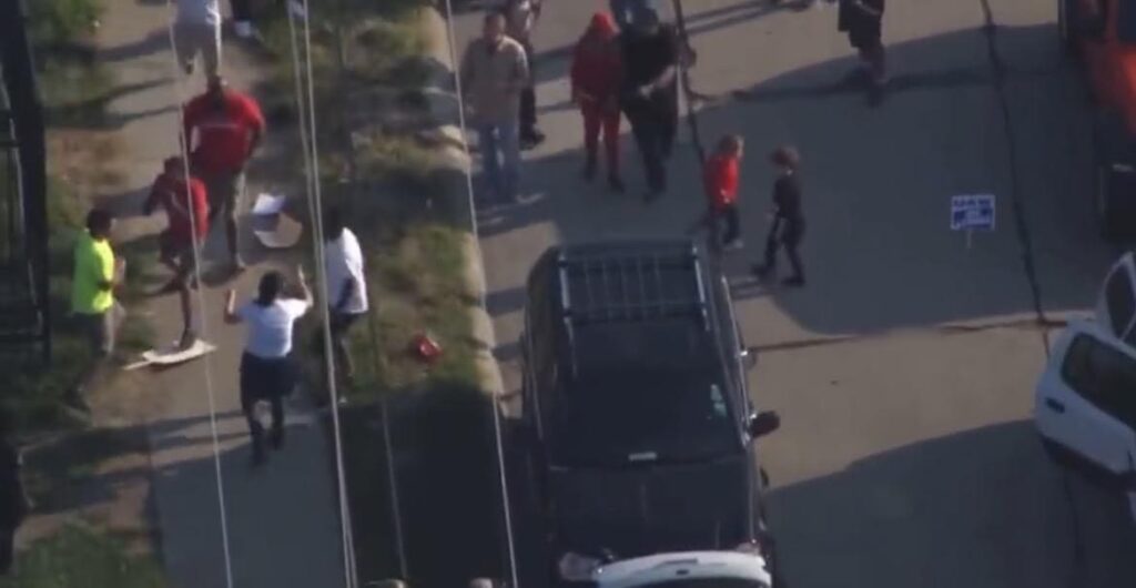 Striking UAW Members Beat Man, Assault His Wife Outside Stellantis Plant For Hurling 'Racial Slurs' (VIDEO) | The Gateway Pundit