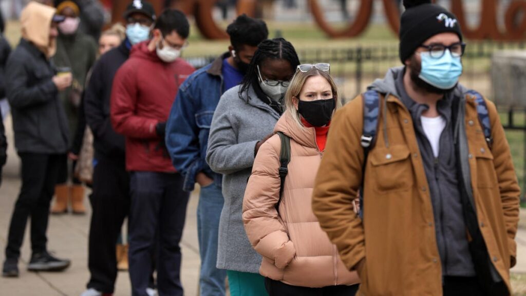 Will Mask Mandates Return? Fauci Doesn’t Expect More Federal Mandates As Covid Deaths Rise