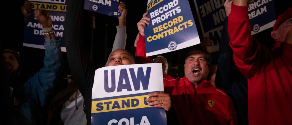 United Auto Workers Hold Limited Strikes As Contract Negotiations Expire