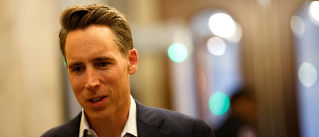 Senators Return To Work On Capitol Hill