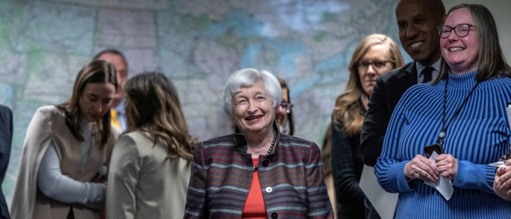 US-ECONOMY-FINANCE-YELLEN