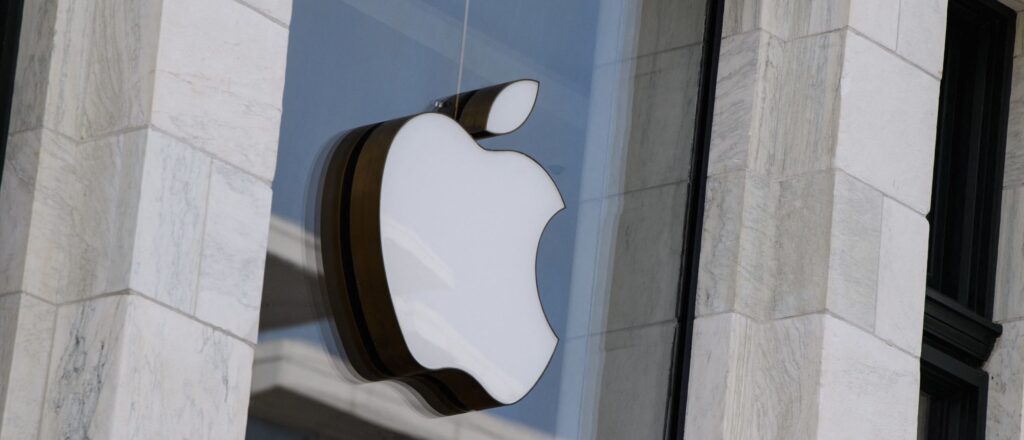 Ex-Apple Engineer Charged With Stealing Sensitive Technology And Fleeing To China
