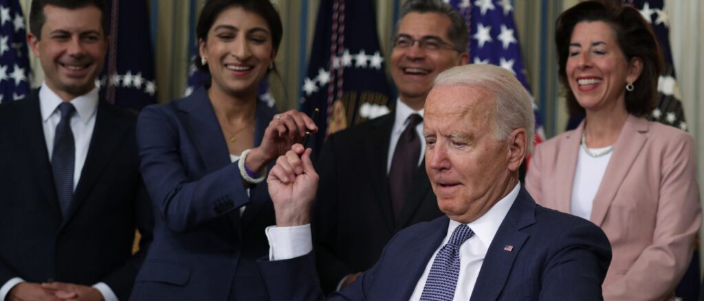 President Biden Signs Executive Order On Promoting Competition In The American Economy