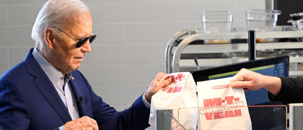 US-VOTE-POLITICS-BIDEN-STEELWORKERS