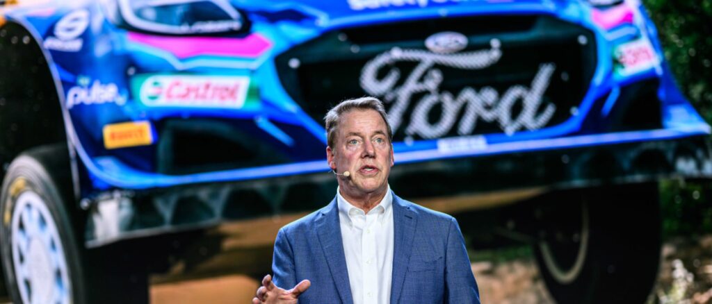 Scholz Visits Ford Electric Car Production Facility