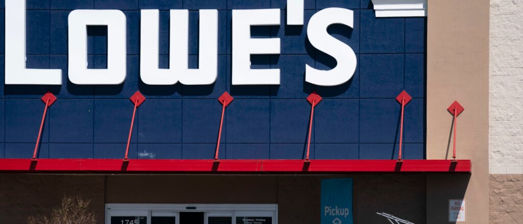 Lowe’s Goes All Out To Make Sure People Are Fed On Thanksgiving