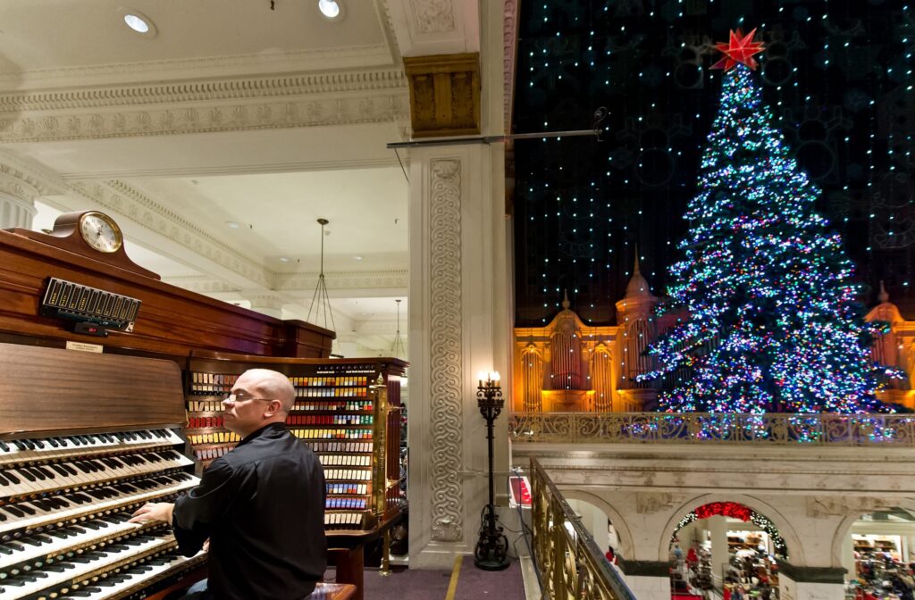 Home To World’s Largest Functioning Pipe Organ To Close, Dwindling Company Announces