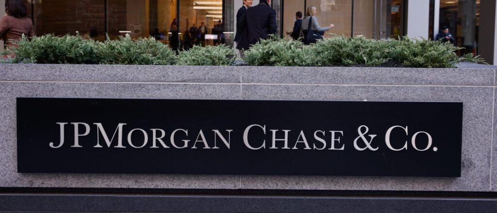 Right-Leaning Activist Groups Reportedly Putting Heat On Big Banks To Ditch DEI Policies