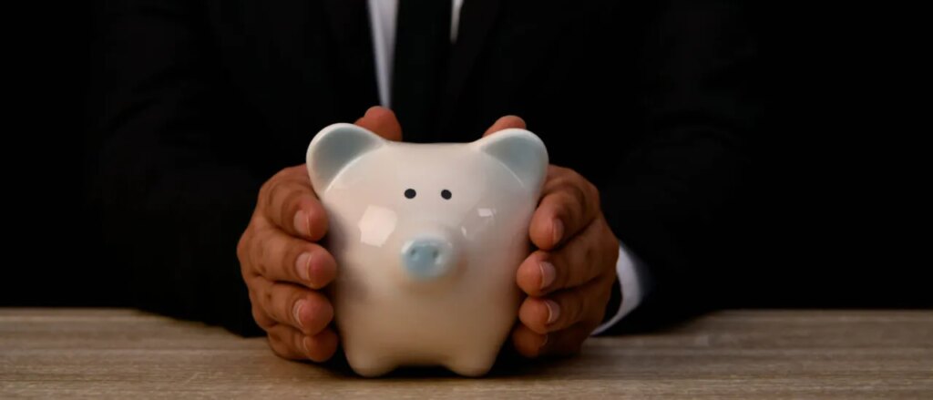 Cash Drain On Americans’ Savings Accounts Nears Great Recession Levels Cash Drain On Americans’ Savings Accounts Nears Great Recession Levels