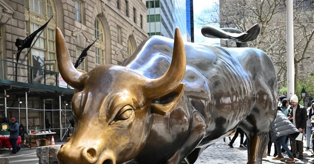 Toyota Hybrid Explodes in Flames Near Wall Street’s Charging Bull Statue