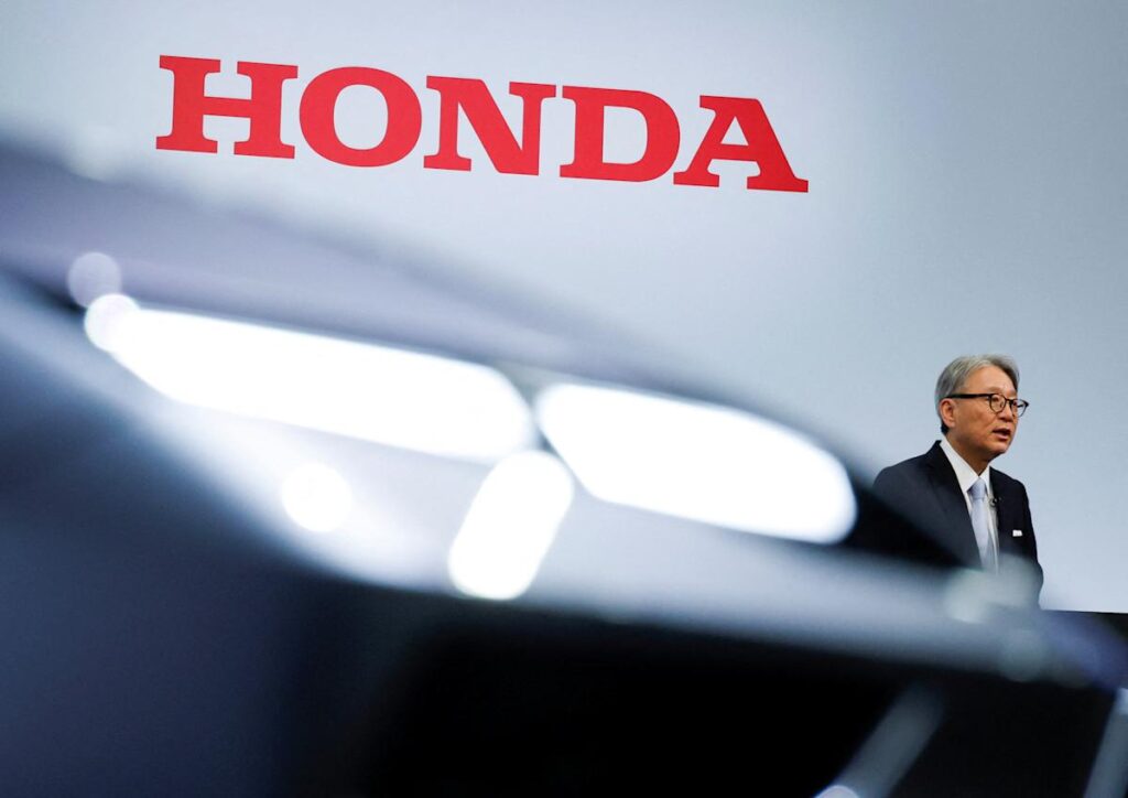 Honda posts first-ever loss, plans big hybrid pivot and scraps all-EV 2040 goal Honda posts first-ever loss, plans big hybrid pivot and scraps all-EV 2040 goal