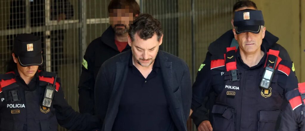 Jonathan Andic Steps Down From Mango After Being Named Suspect In Father’s Fatal Fall Off Cliff Jonathan Andic Steps Down From Mango After Being Named Suspect In Father’s Fatal Fall Off Cliff