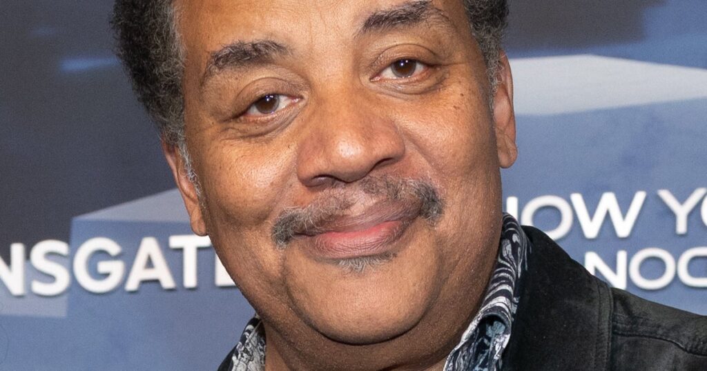 Neil DeGrasse Tyson Ruminates On How To Handle E.T. Encounters