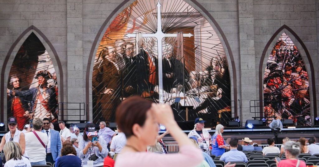 Prayer Rally On National Mall Seeks To Rededicate U.S. As ‘One Nation Under God’ Prayer Rally On National Mall Seeks To Rededicate U.S. As 'One Nation Under God'