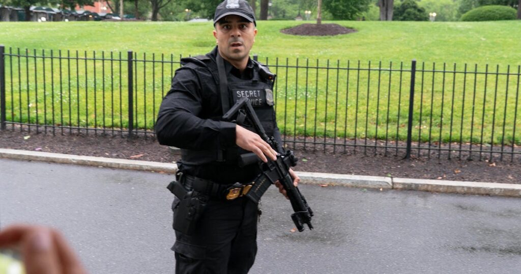 Suspect Dead After Opening Fire Near White House Security Checkpoint, Secret Service Says Suspect Dead After Opening Fire Near White House Security Checkpoint, Secret Service Says