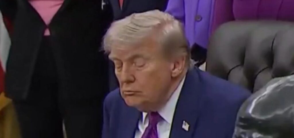 Trump Falls Asleep Multiple Times During Women's Health Event In Oval Office
