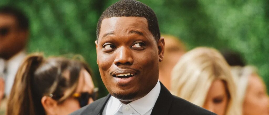 ‘Saturday Night Live’ Star Michael Che Slams White Writers After Reportedly Dropping Out Of Celebrity Roast